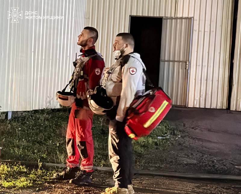 Редакционна корица към материала за атака с безпилотници срещу предприятие в Житомирска община