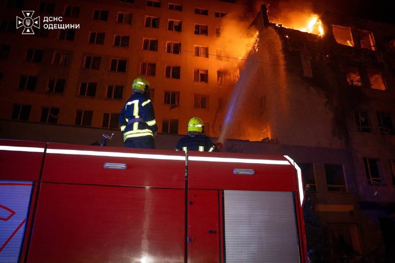 Conséquences de l'attaque nocturne sur Odessa : infrastructures endommagées, services municipaux au travail