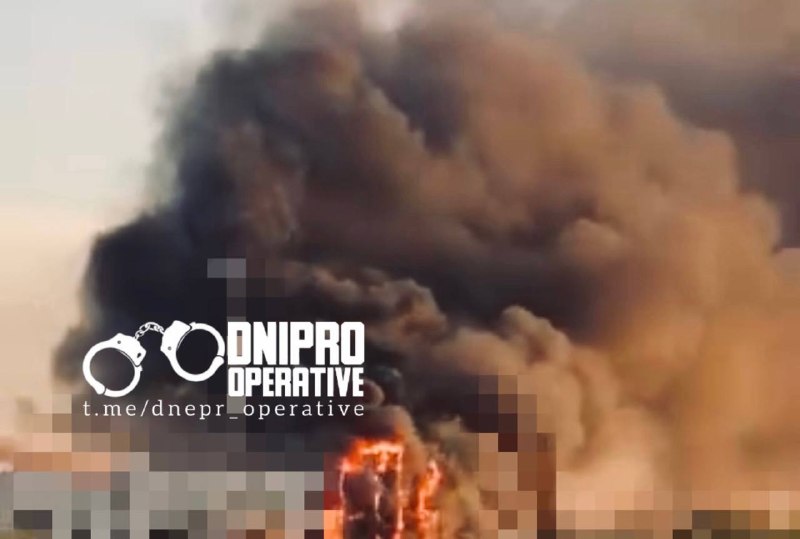 Consecuencias del ataque en Pavlogrado: incendio en un edificio administrativo
