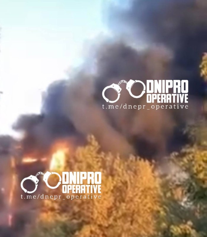 Consecuencias del ataque en Pavlogrado: incendio en un edificio administrativo
