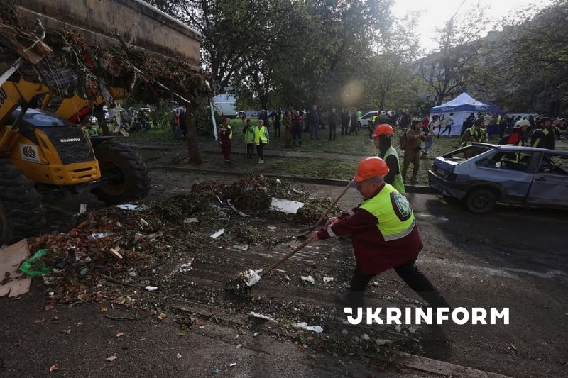 Редакционна обложка към материала за обстрела в Харков