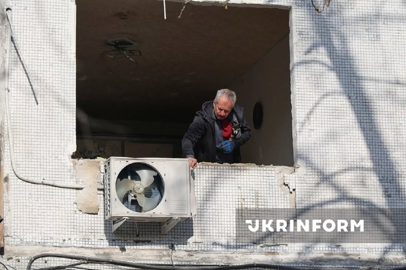Редакционна обложка към материала за обстрела в Харков