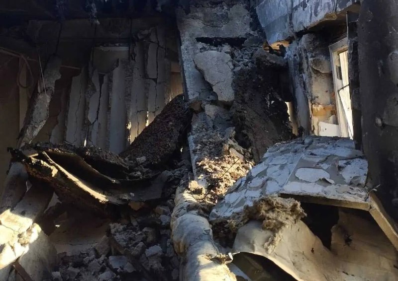 Наслідки російського удару по дата-центру в Києві