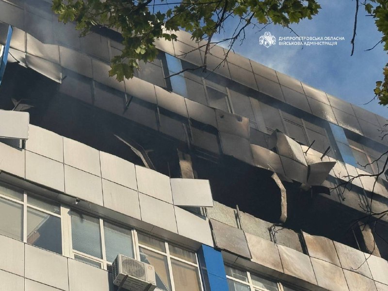 Наслідки російського удару по українському місту
